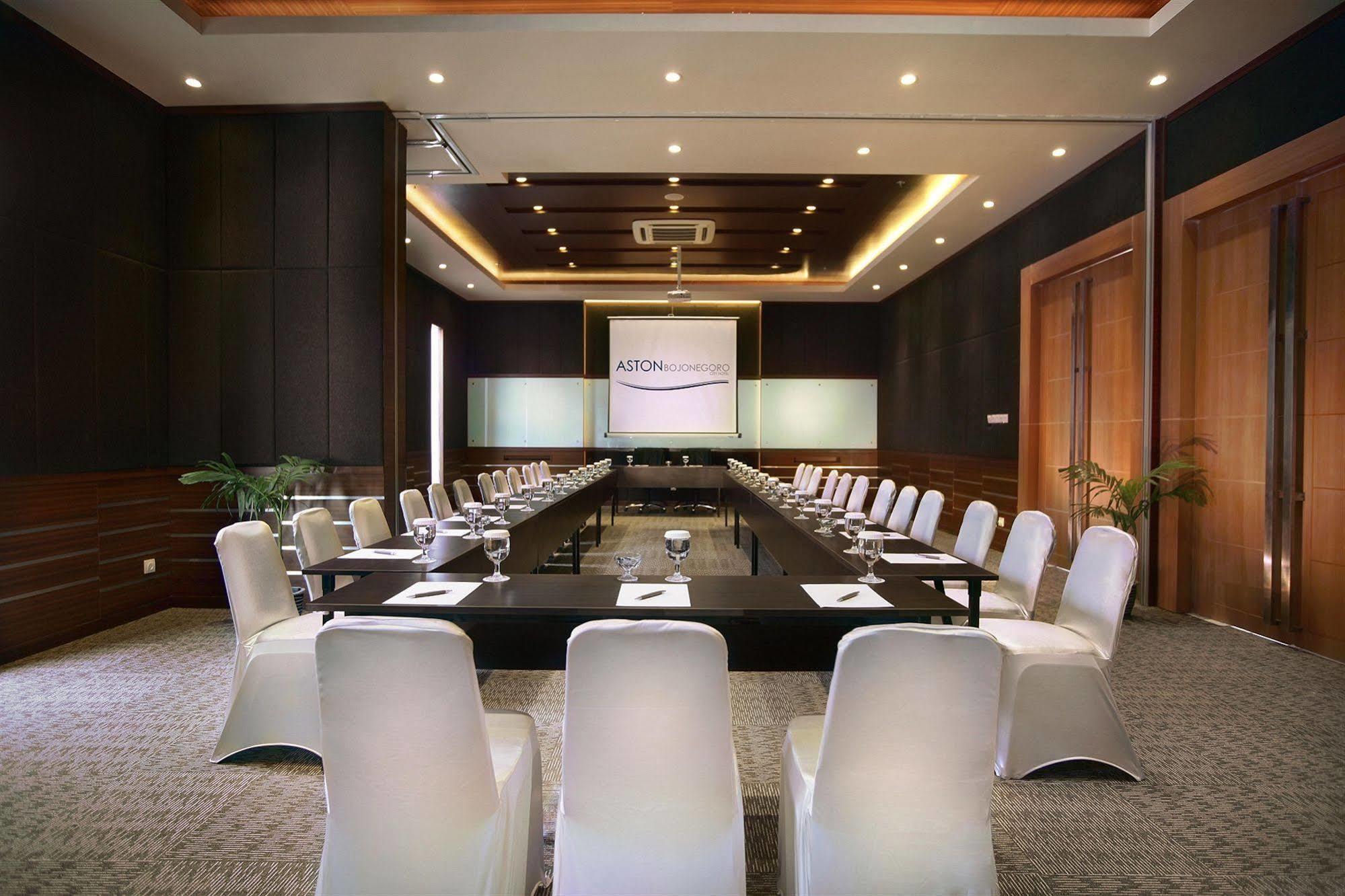 Aston Bojonegoro City Hotel Exteriér fotografie